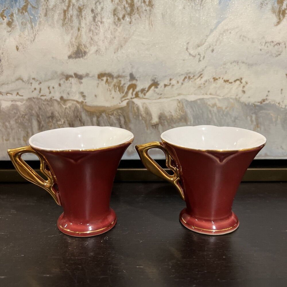 Rare Yedi Design Coffee (2) Two Cups Triangle Saucer Bordeaux Gold Trim